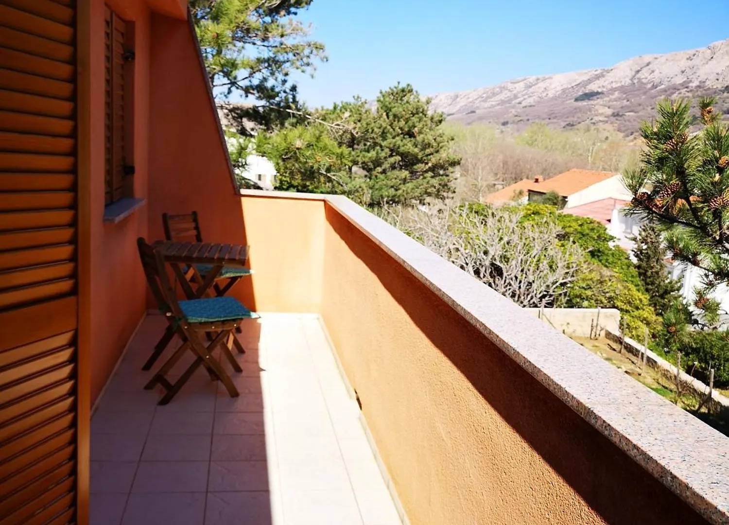 Apartments Lili Baska